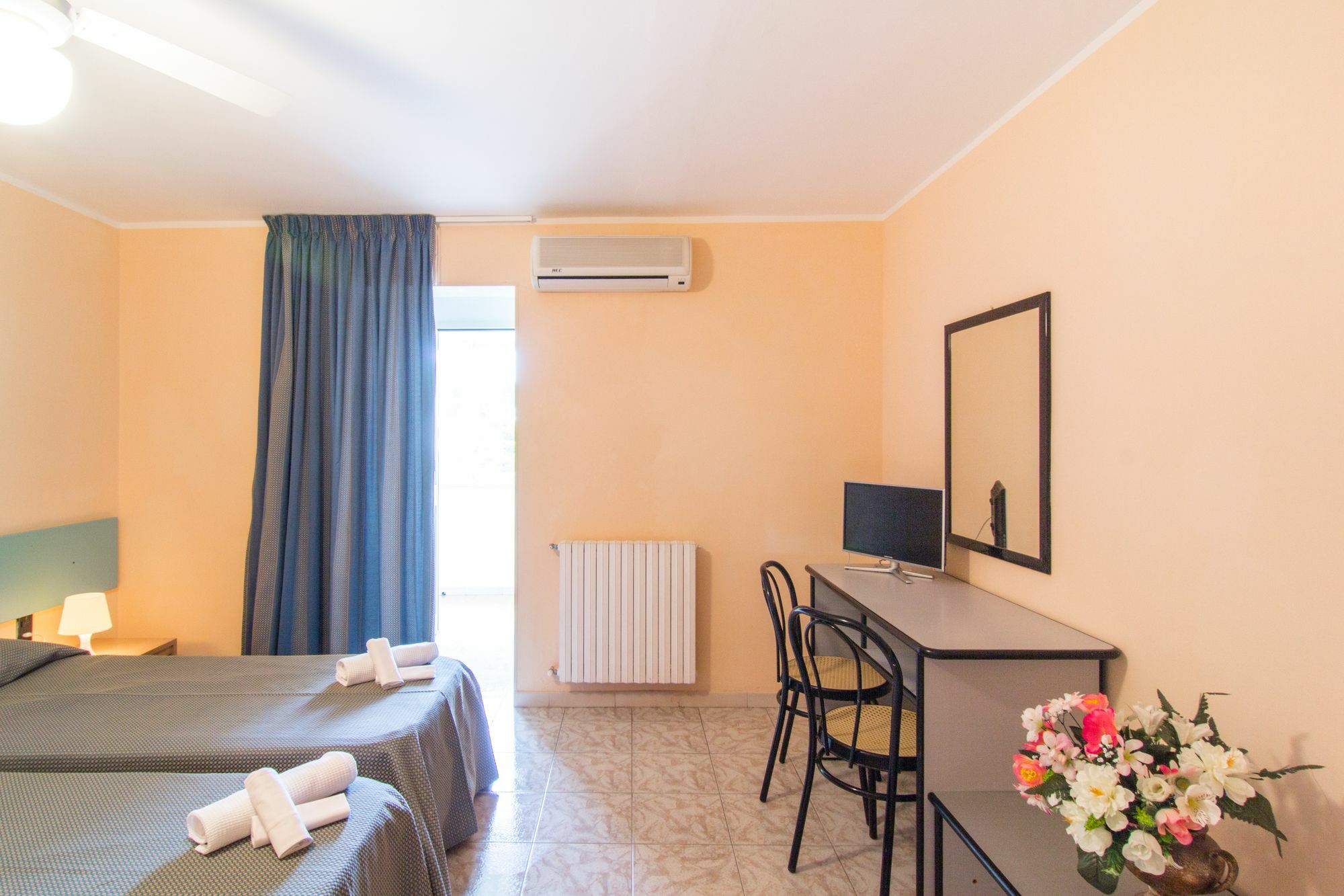 Racar Hotel Frigole Esterno foto